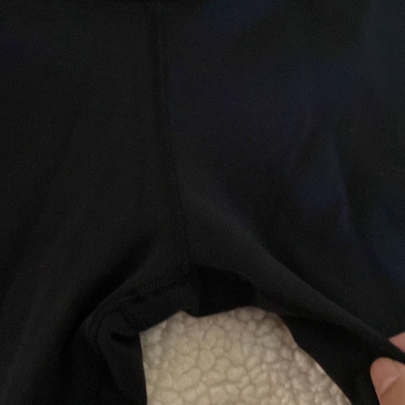 Aritzia Black high rise leggings New without tags - Picture 5 of 8
